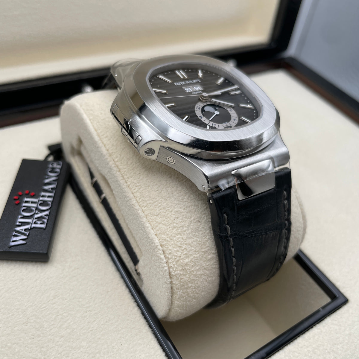 Nautilus Annual Calendar 5726A